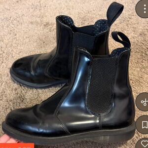 Dr. Martens Flora Boots